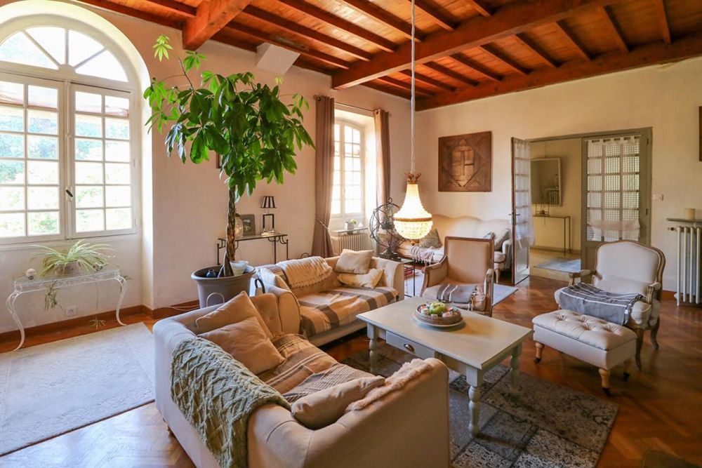 � vendre  Propri�t�/ch�teau Uz�s (30700)