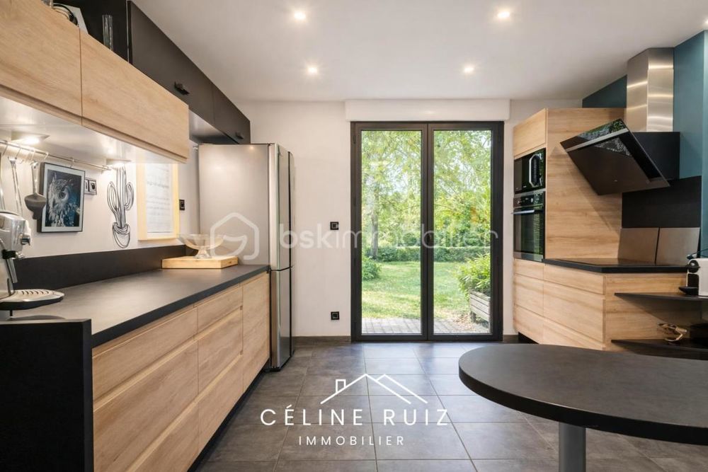 � vendre  Propri�t�/ch�teau Angers (49100)