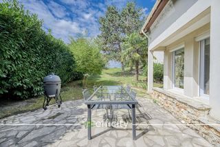  Propri�t�/ch�teau � vendre 6 pi�ces 150 m�