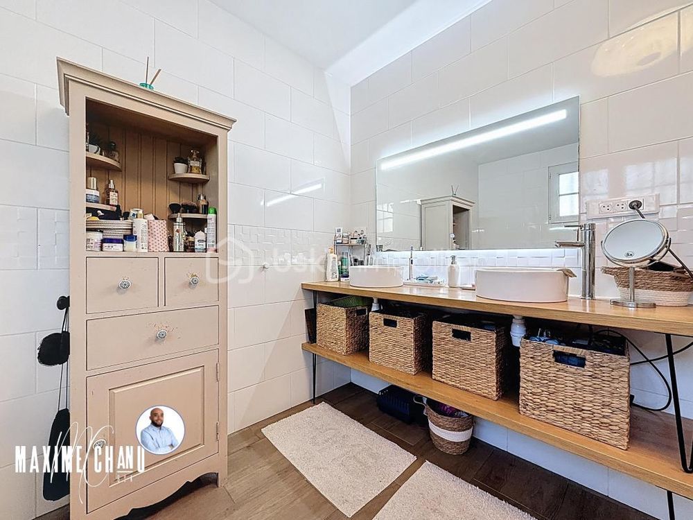 � vendre  Propri�t�/ch�teau Montarnaud (34570)