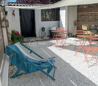  Immeuble � vendre 2 pi�ces 98 m�