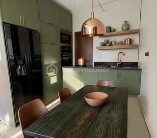  Maison � vendre 9 pi�ces 300 m�