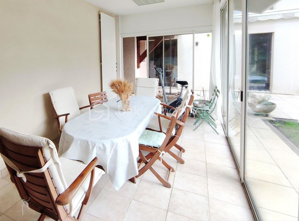 � vendre  Villa Gujan-Mestras (33470)