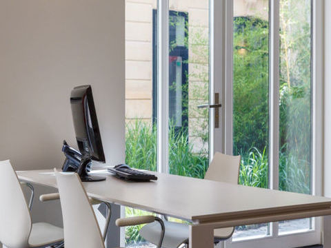 En plein c�ur du quartier central des affaires 3948 75008 Paris