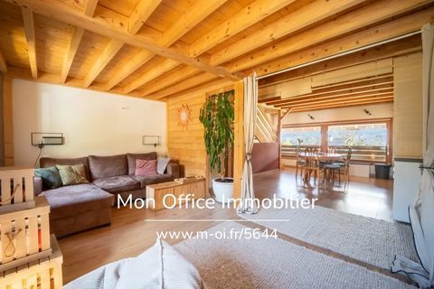   R�f�rence : 5644-ANB - Maison am�nag�e en trois appartements - Proche du lac Maison - 5 pi�ce(s) - 103 m�