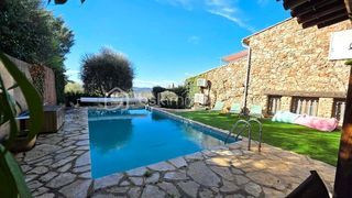  Maison � vendre 6 pi�ces 180 m�