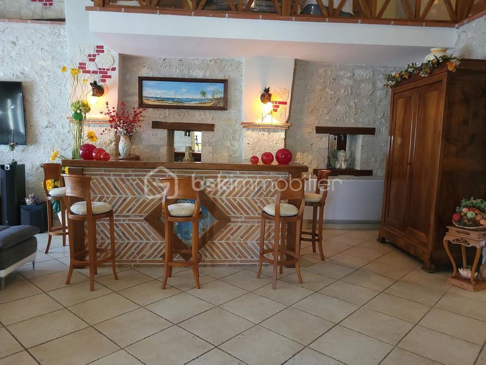 � vendre  Propri�t�/ch�teau Valence (82400)