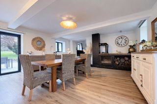  Maison � vendre 9 pi�ces 255 m�