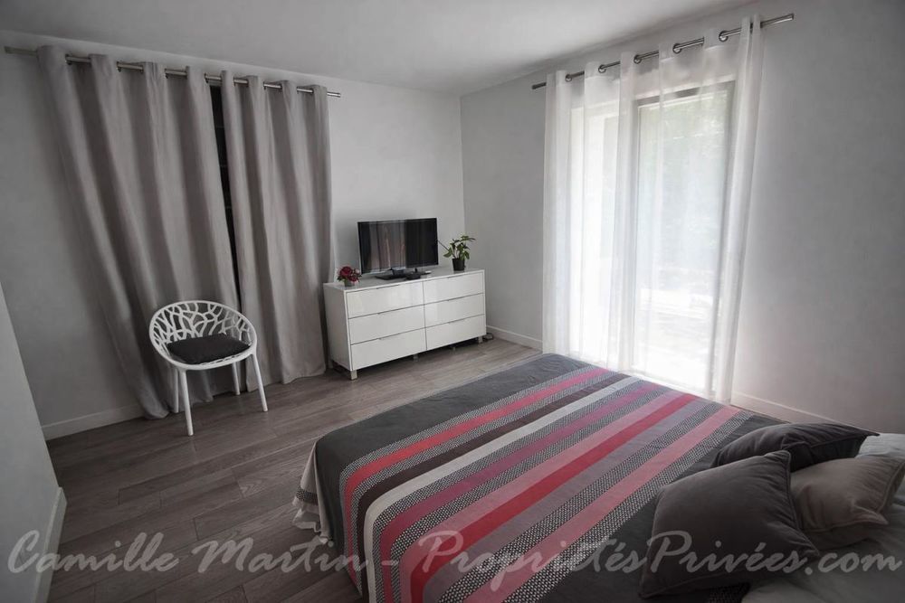 � vendre  Villa Saint-Rapha�l (83700)