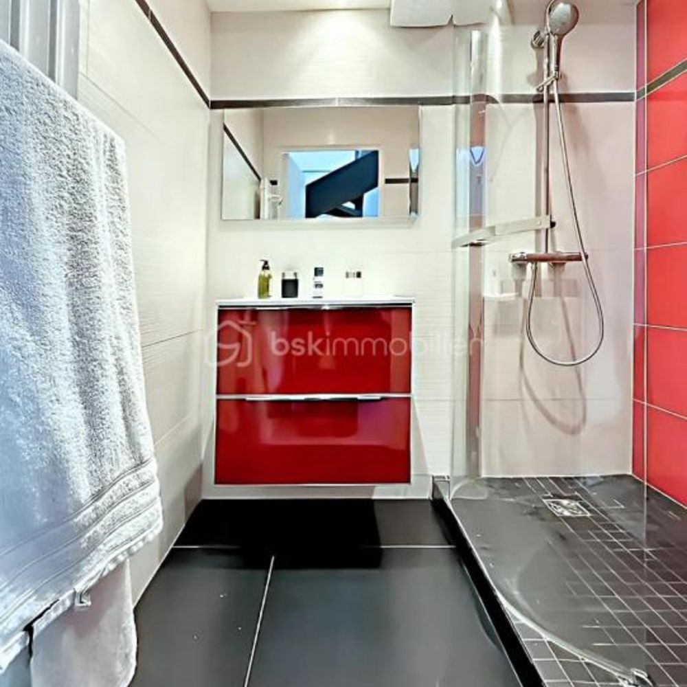 � vendre  Propri�t�/ch�teau Paris 19