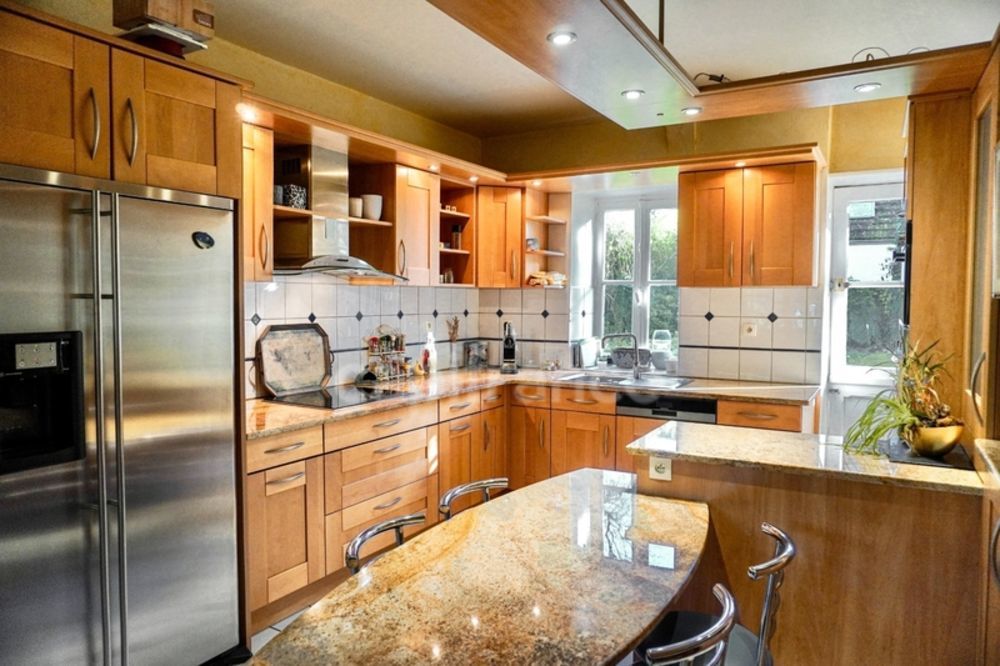 � vendre  Propri�t�/ch�teau La Villeneuve-en-Chevrie (78270)