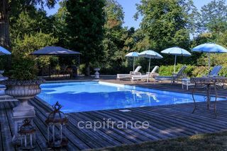  Propri�t�/ch�teau � vendre 15 + pi�ces 800 m�