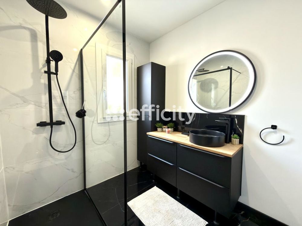 � vendre  Villa Mandelieu-la-Napoule (06210)