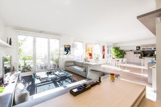  Appartement � vendre 4 pi�ces 130 m�