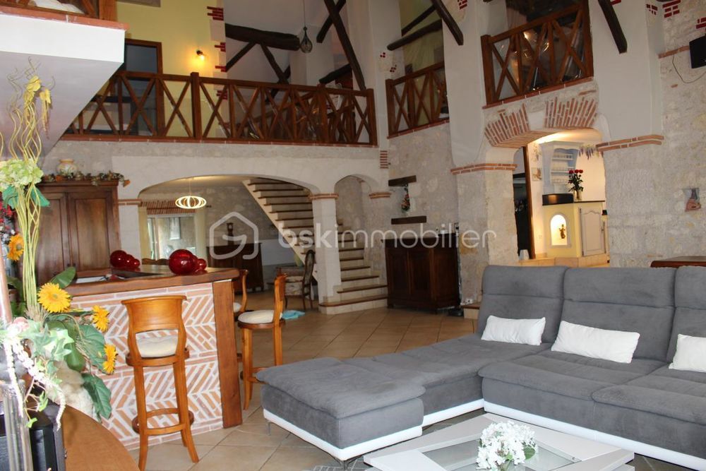 � vendre  Propri�t�/ch�teau Valence (82400)