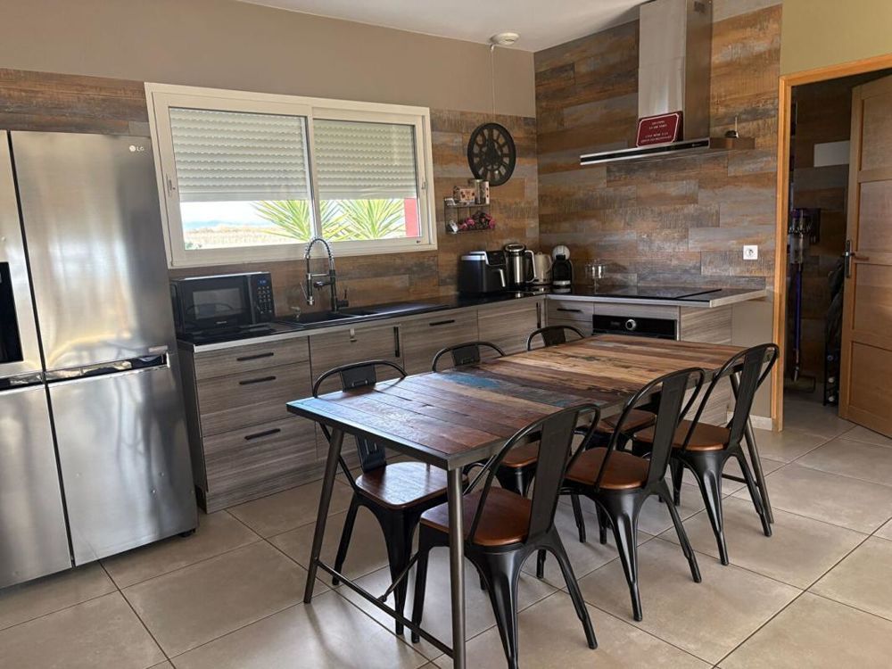 � vendre  Propri�t�/ch�teau Bassan (34290)