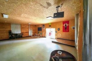  Immeuble � vendre 10 pi�ces 7440 m�