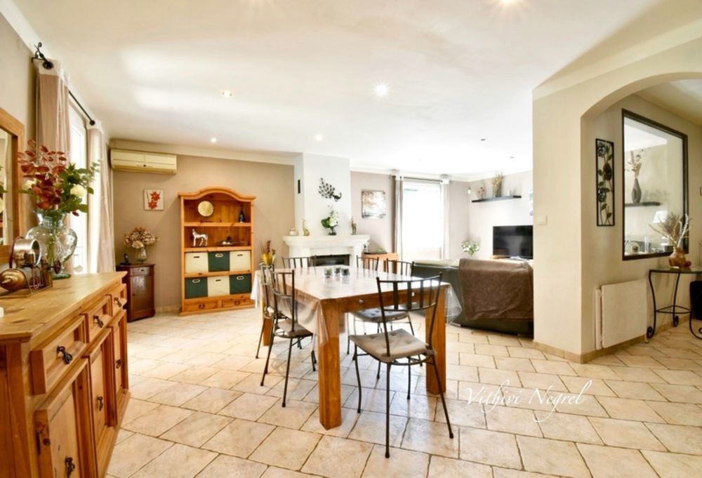 � vendre  Villa Mouri�s (13890)