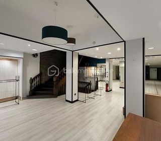  Immeuble � vendre 10 pi�ces 1405 m�