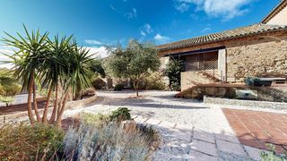  Propri�t�/ch�teau � vendre 15 + pi�ces 580 m�