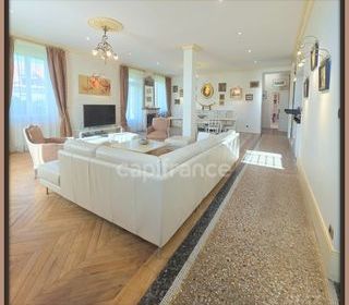  Maison � vendre 10 pi�ces 266 m�