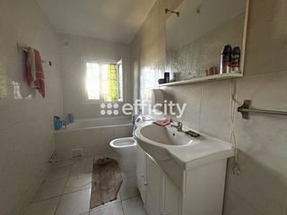  Immeuble � vendre 230 m�