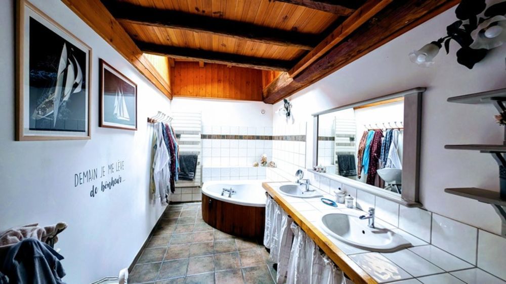 � vendre  Maison La C�te-d'Aime (73210)