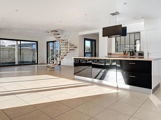  Maison � vendre 6 pi�ces 171 m�