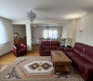  Maison � vendre 9 pi�ces 182 m�