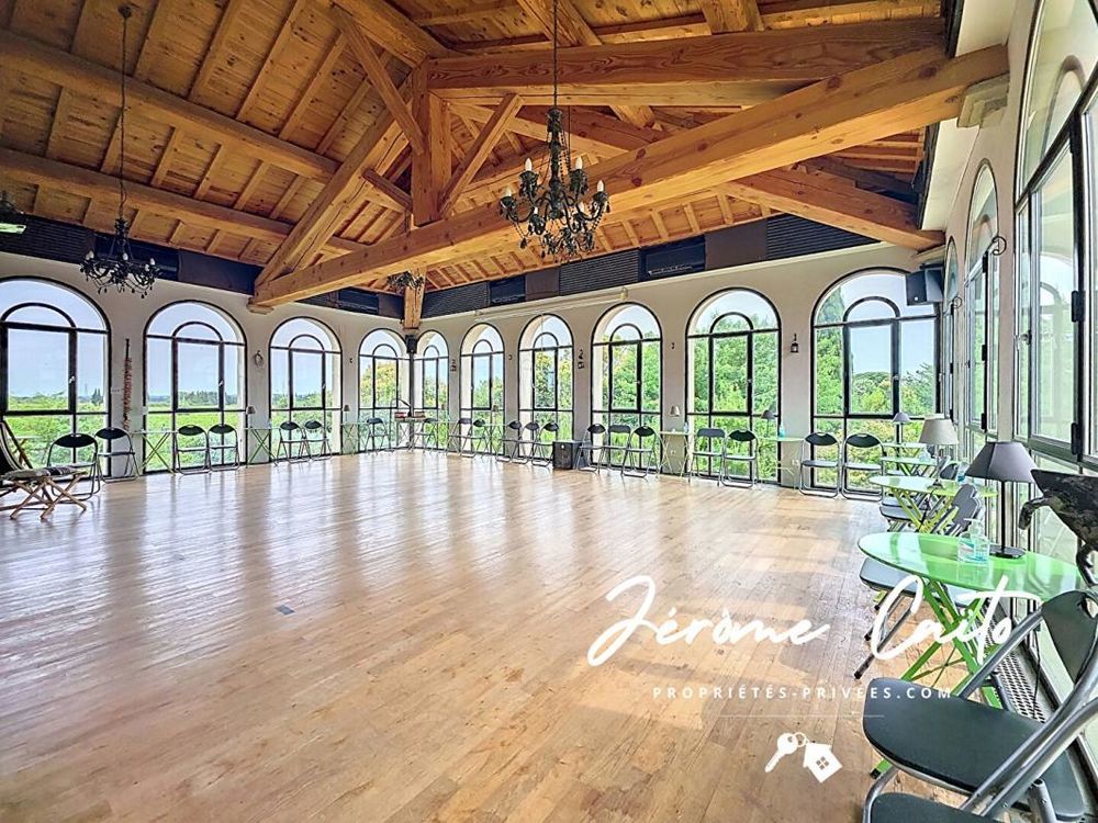 � vendre  Propri�t�/ch�teau Nimes (30900)