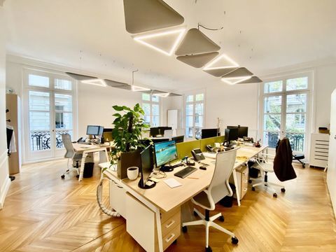 A VENDRE BUREAUX PLACE VICTOR HUGO 8700000 75116 Paris