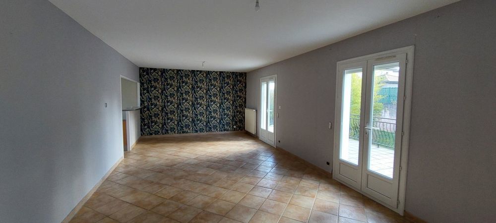 � vendre  Villa Jardin (38200)