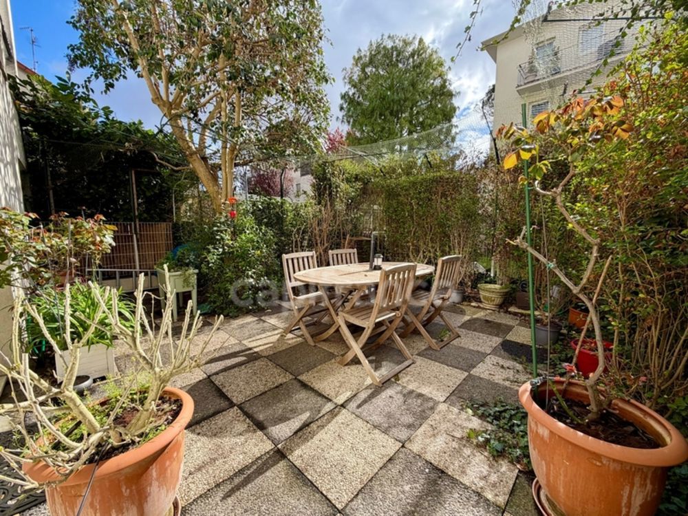 � vendre  Appartement Issy-les-Moulineaux (92130)