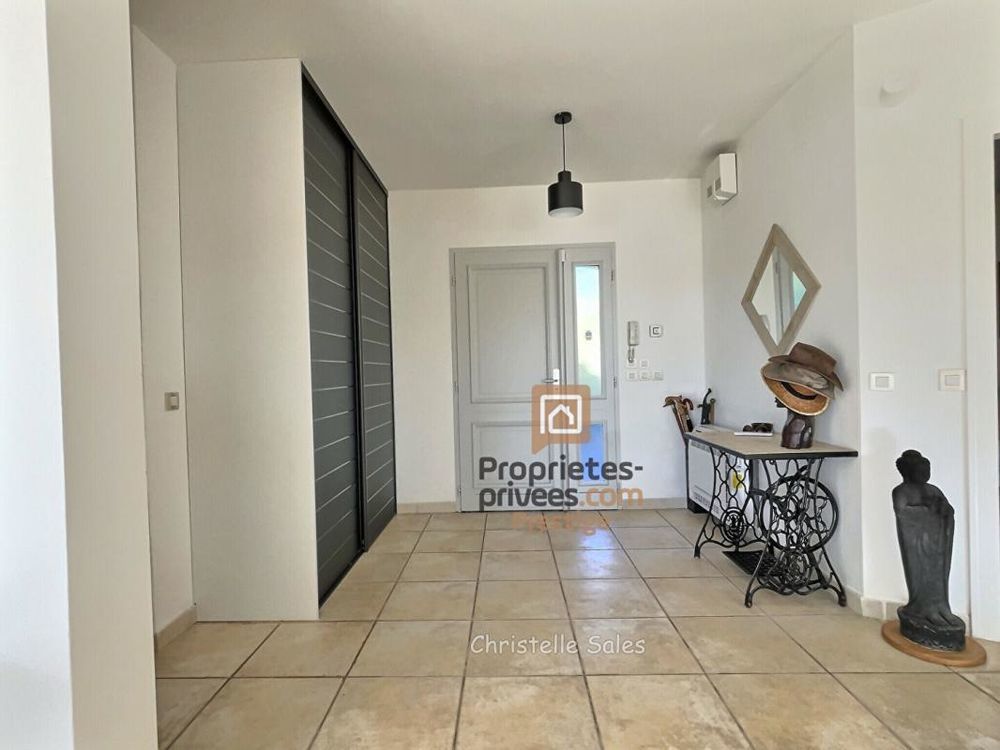 � vendre  Villa Bagnols-en-For�t (83600)