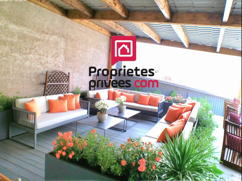   APPARTEMENT 6 PI�CES CENTRE-VILLE + GRANDE TERRASSE COUVERTE + 2 GARAGES + 2 CAVES Appartement - 6 pi�ce(s) - 115 m�
