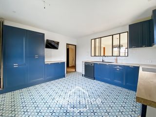  Maison � vendre 8 pi�ces 220 m�