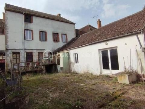   Grande maison 236 m� avec d�pendances Maison - 15 + pi�ce(s) - 236 m�