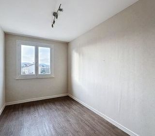  Appartement � louer 4 pi�ces 71 m�