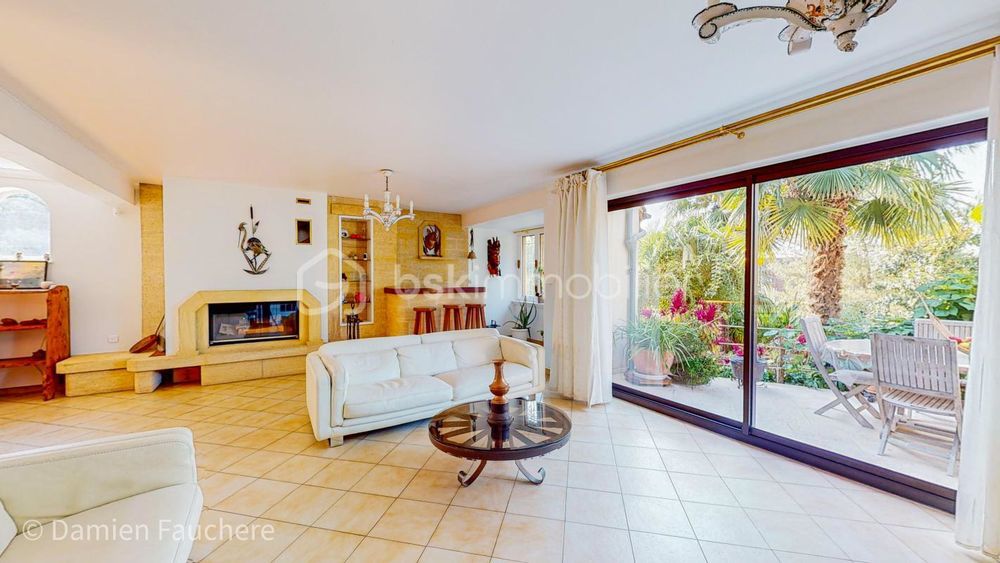 � vendre  Propri�t�/ch�teau Milly-la-For�t (91490)