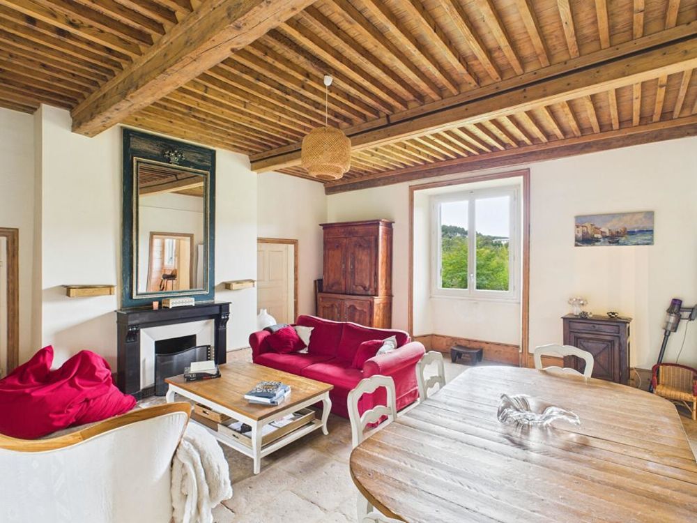 � vendre  Propri�t�/ch�teau Chassiers (07110)