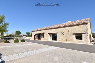  Propri�t�/ch�teau � vendre 8 pi�ces 260 m�