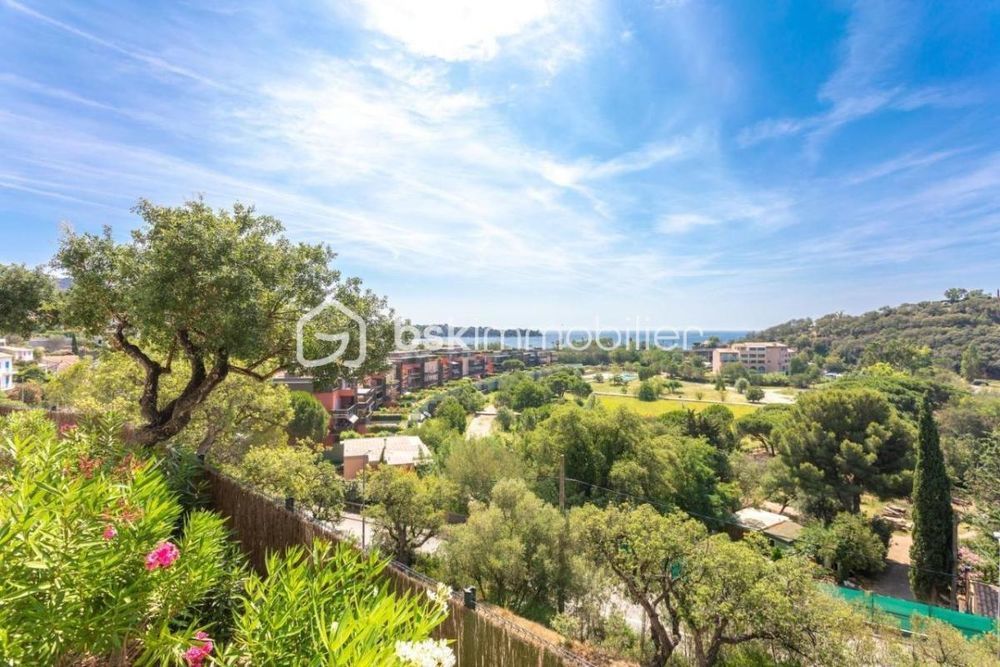 � vendre  Villa Agay (83530)