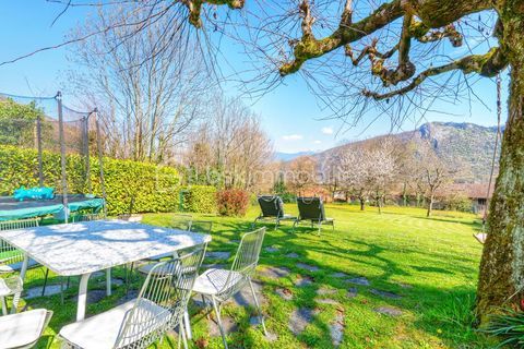   Maison de caract�re de 170m2 sur un terrain de 2370m2 Maison - 6 pi�ce(s) - 168 m�