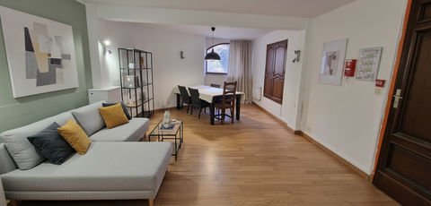   Maison 186m� ? 9 chambres ? Fort potentiel au pied du Mont Ventoux Maison - 10 pi�ce(s) - 186 m�