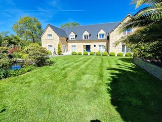  Propri�t�/ch�teau � vendre 14 pi�ces 500 m�