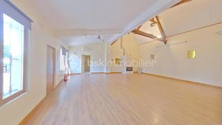  Immeuble � vendre 7 pi�ces 220 m�