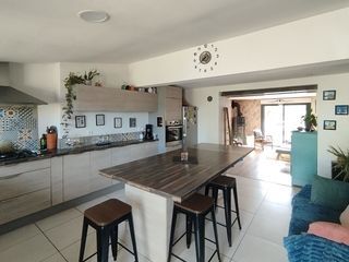  Maison � vendre 9 pi�ces 218 m�