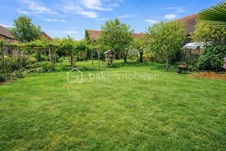  Immeuble � vendre 7 pi�ces 240 m�