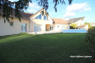  Maison � vendre 9 pi�ces 234 m�
