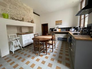  Maison � vendre 9 pi�ces 262 m�